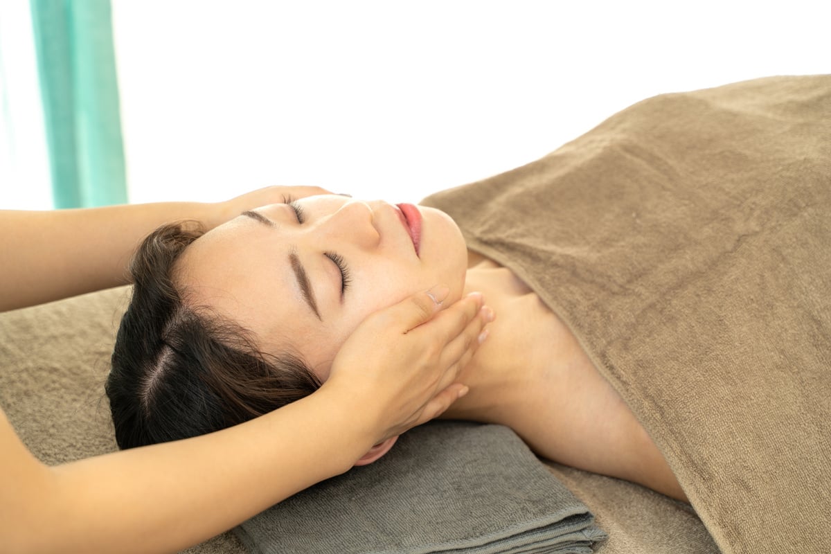 Women receiving facial care at an esthetic salon